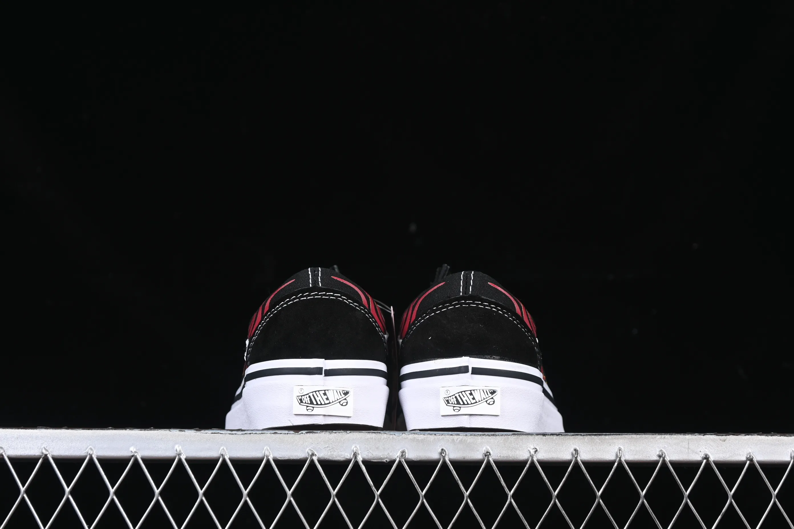 All categories Vans Vans series Vans Low Vans low-top Vans Old Skool flame red low-top casual sneakers VN000CQDBA5